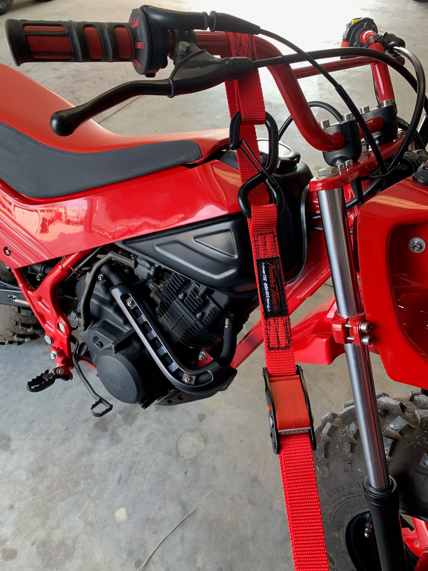 1" x 8' Cam-Lock Tie Down with Soft Tie